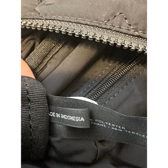 Marc Jacobs Bag Black Quilted Nylon Medium Weekender Duffle Travel Carryon - Picture 13 of 13